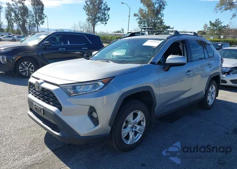 2020 Toyota Rav4 Xle из США, поврежденный, VIN 2T3W1RFV4LW060734